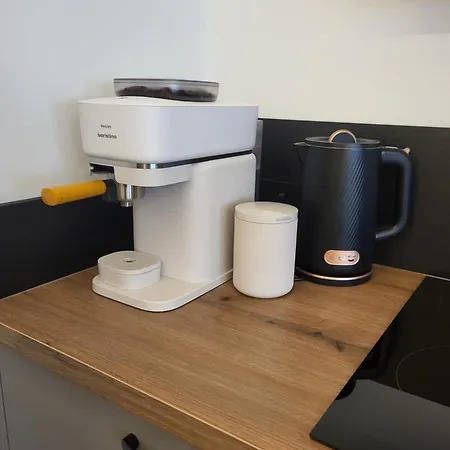 Апартаменти Neueroeffnung Angies Loft