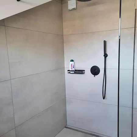 Neueroeffnung Angies Loft *