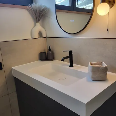 Апартаменти Neueroeffnung Angies Loft *